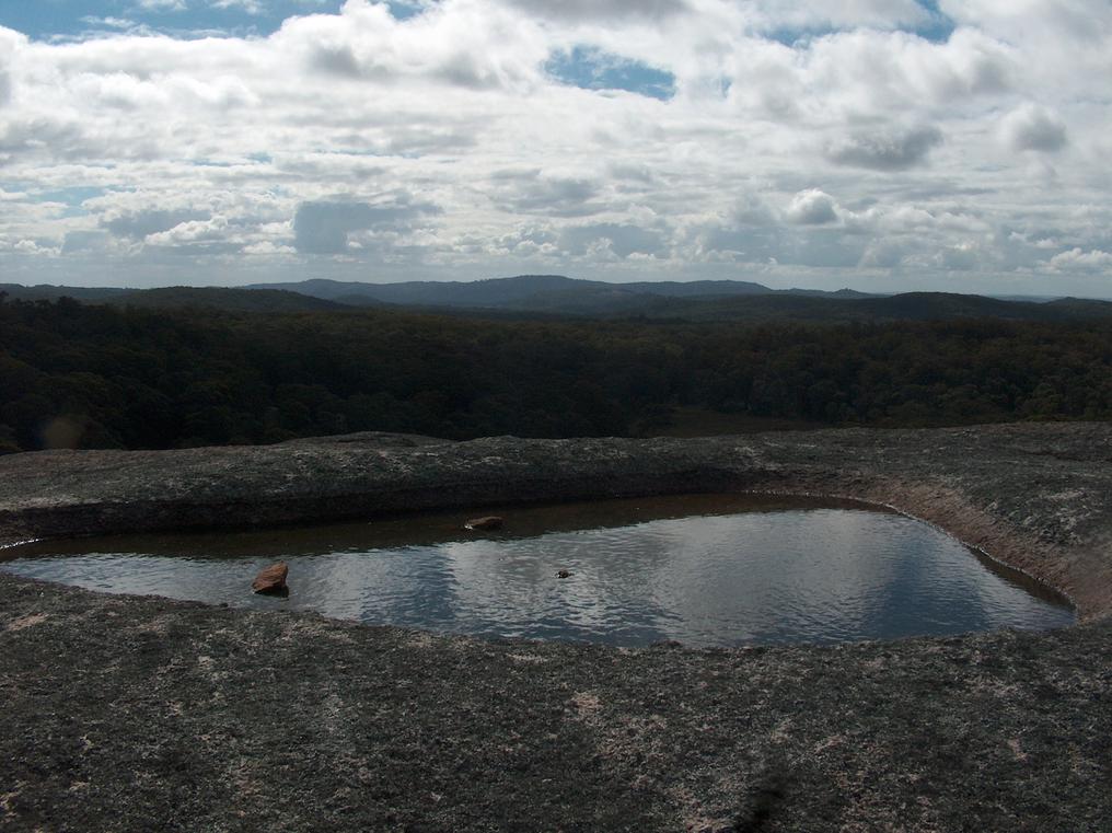 A bathtub with a view ... pity they didn't pay the pool 
cleaner.
