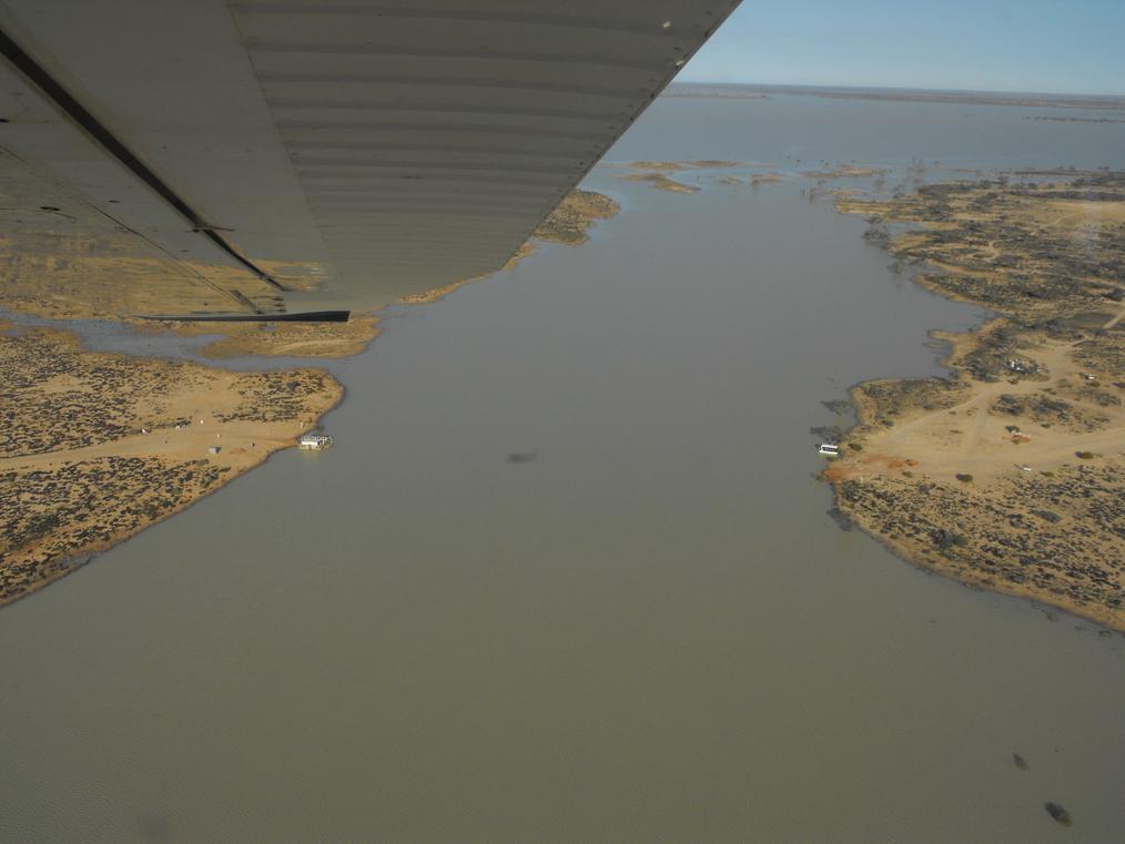 Flight over Lake Ayre
